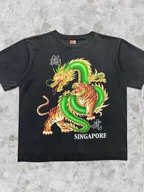 2000's Hot Ice Singapore Dragon Tiger Graphic T-Shirt